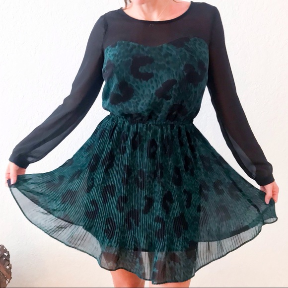 Jessica Simpson dress Size XS - Picture 3 of 4